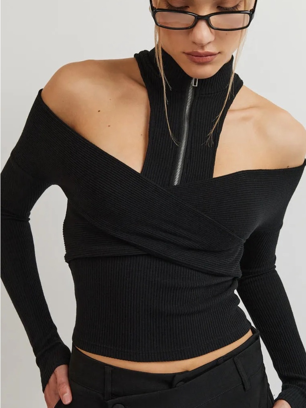 Zip Front Crossover Top Black Size 12